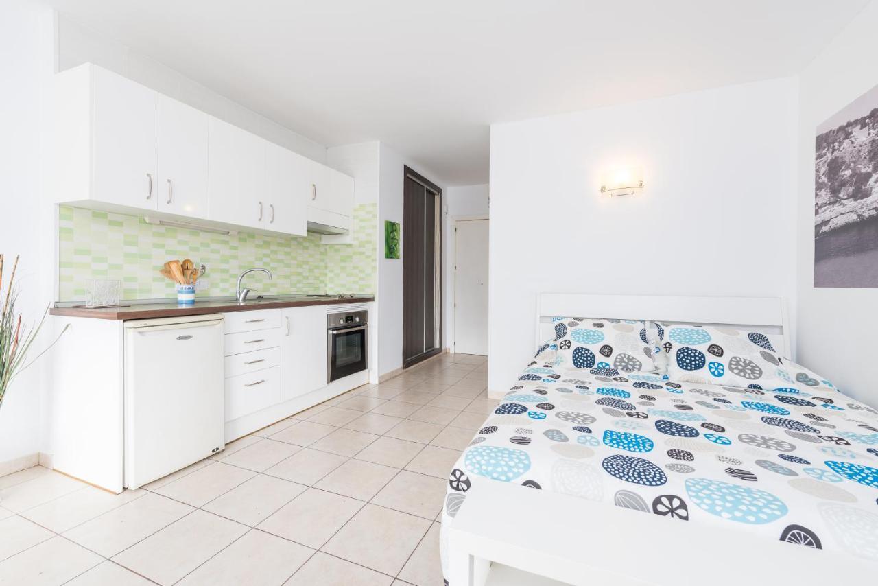 Nice Studio In Siesta,Alcudia Bay Экстерьер фото